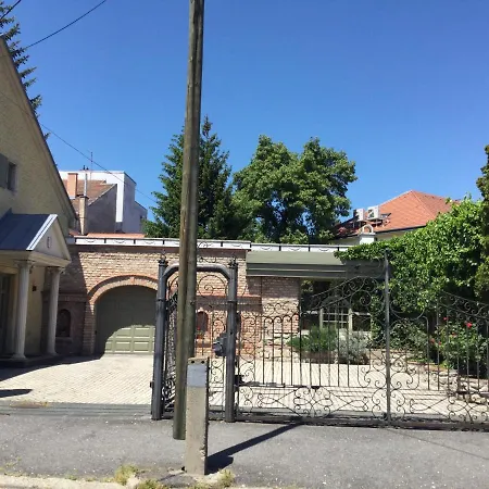 Villa Jokai *